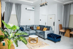 NIFEWAT APARTMENT,Rennes suite 2bedroom apartment with gym,pool, WiFi,Netflix,bar and sitting out area